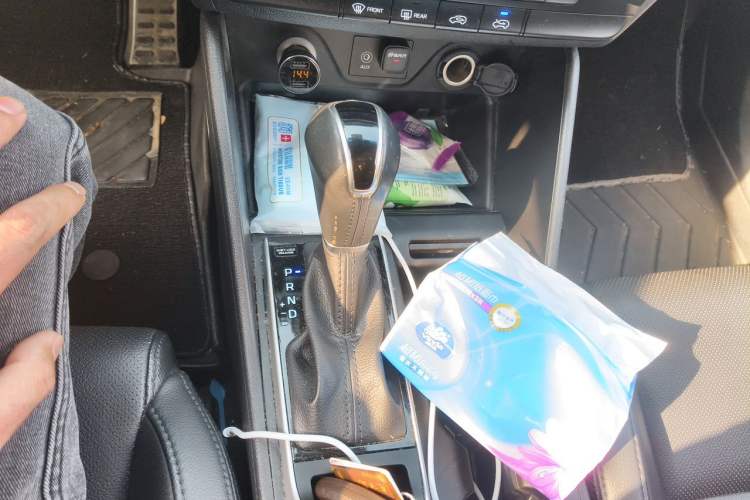 Used Hyundai Tucson 2015 1.6T Dual-Clutch Two-Wheel-Drive Smart Model Gear Lever