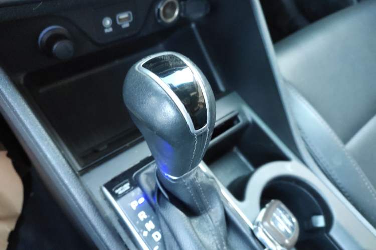 Used Hyundai Tucson 2015 1.6T Dual-Clutch Two-Wheel-Drive Smart Model Gear Lever