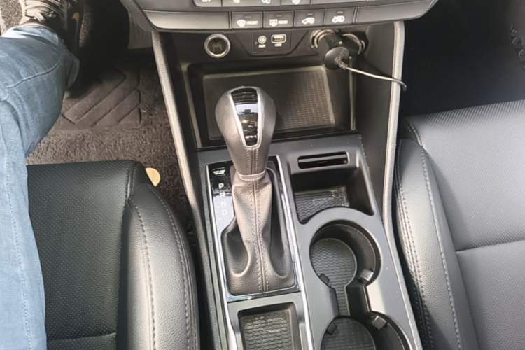 Used Hyundai Tucson 2015 1.6T Dual-Clutch Two-Wheel-Drive Smart Model Gear Lever