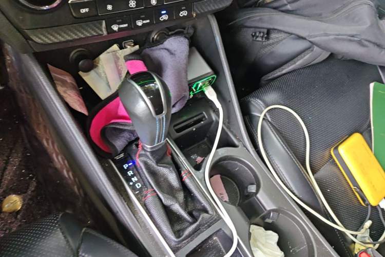 Used Hyundai Tucson 2015 1.6T Dual-Clutch Two-Wheel-Drive Smart Model Gear Lever