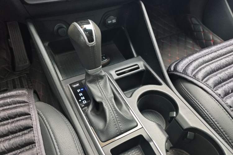 Used Hyundai Tucson 2015 1.6T Dual-Clutch Two-Wheel-Drive Smart Model Gear Lever