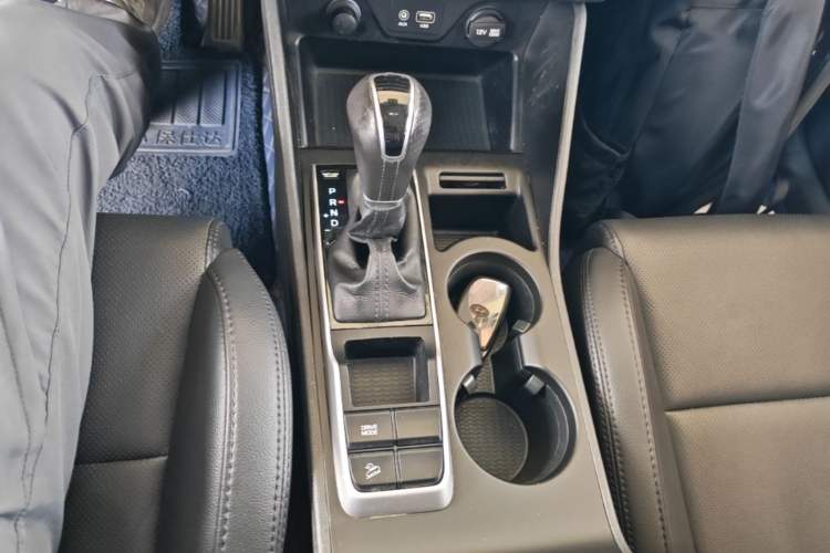Used Hyundai Tucson 2015 1.6T Dual-Clutch Two-Wheel-Drive Smart Model Gear Lever
