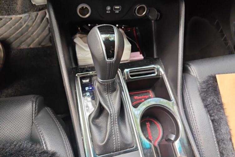 Used Hyundai Tucson 2015 1.6T Dual-Clutch Two-Wheel-Drive Smart Model Gear Lever