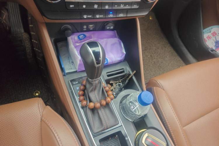 Used Hyundai Tucson 2015 1.6T Dual-Clutch Two-Wheel-Drive Smart Model Gear Lever