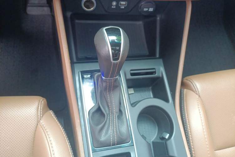 Used Hyundai Tucson 2015 1.6T Dual-Clutch Two-Wheel-Drive Smart Model Gear Lever