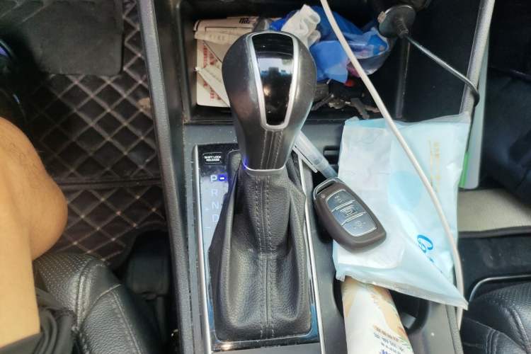 Used Hyundai Tucson 2015 1.6T Dual-Clutch Two-Wheel-Drive Smart Model Gear Lever