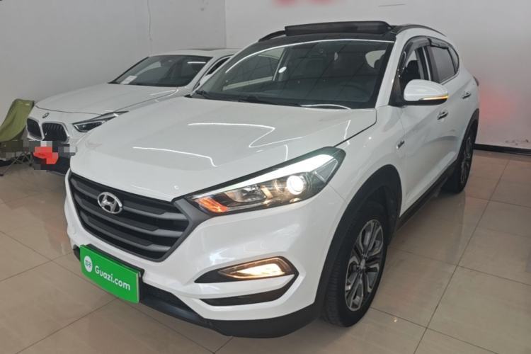 Used Hyundai Tucson 2015 1.6T Dual-Clutch Two-Wheel-Drive Leading Model Guazi used car, China used car export, Used car for sale, Used Hyundai cars, Cheapest cars for sale