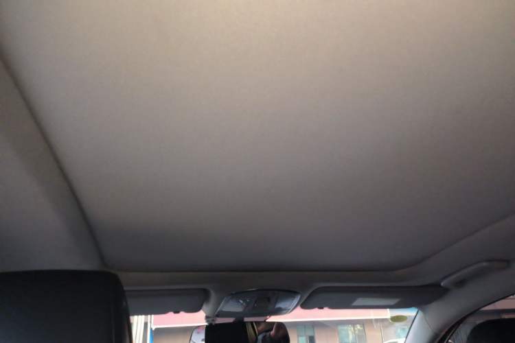 Used Hyundai Tucson 2015 1.6T Dual-Clutch Two-Wheel-Drive Smart Model Headliner