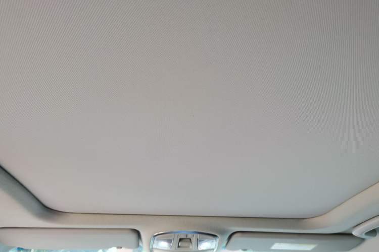 Used Hyundai Tucson 2015 2.0L Automatic Two-Wheel Drive Smart Version Headliner