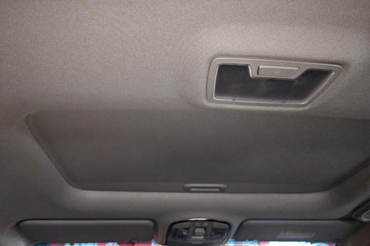 Used Hyundai Tucson 2015 1.6T Dual-Clutch Two-Wheel-Drive Smart Model Headliner