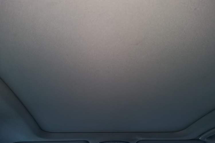 Used Hyundai Tucson 2015 1.6T Dual-Clutch Two-Wheel-Drive Smart Model Headliner
