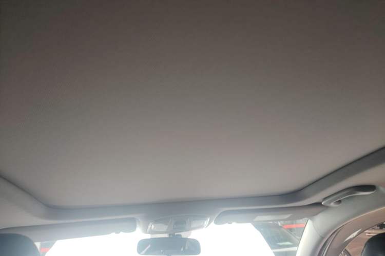Used Hyundai Tucson 2015 1.6T Dual-Clutch Two-Wheel-Drive Smart Model Headliner