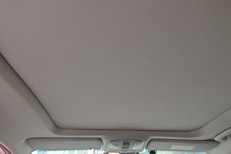 Used Hyundai Tucson 2015 1.6T Dual-Clutch Two-Wheel-Drive Smart Model Headliner