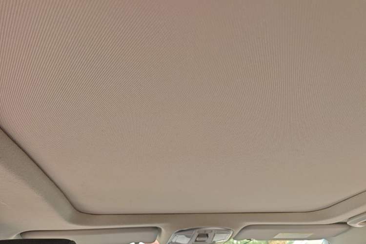 Used Hyundai Tucson 2015 1.6T Dual-Clutch Two-Wheel-Drive Smart Model Headliner