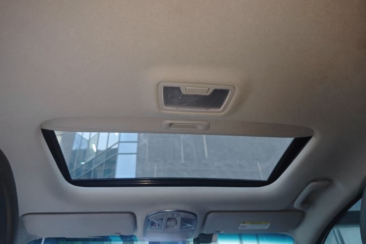 Used Hyundai Tucson 2015 1.6T Dual-Clutch Two-Wheel-Drive Smart Model Headliner