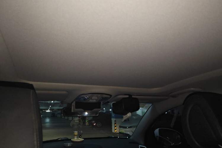 Used Hyundai Tucson 2015 1.6T Dual-Clutch Two-Wheel-Drive Smart Model Headliner