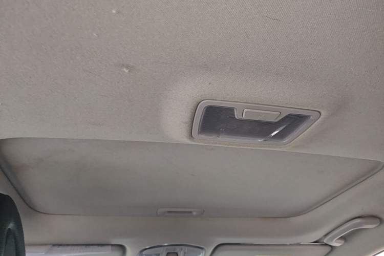 Used Hyundai Tucson 2015 1.6T Dual-Clutch Two-Wheel-Drive Smart Model Headliner