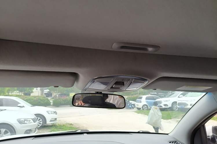 Used Hyundai Tucson 2015 1.6T Dual-Clutch Two-Wheel-Drive Smart Model Headliner