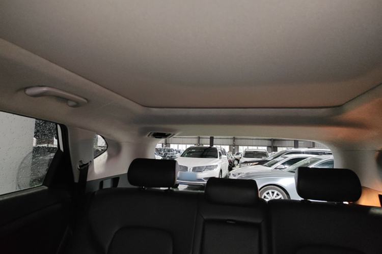 Used Hyundai Tucson 2015 1.6T Dual-Clutch Two-Wheel-Drive Smart Model Headliner