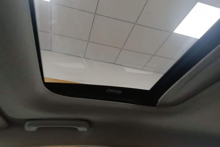Used Hyundai Tucson 2015 1.6T Dual-Clutch Two-Wheel-Drive Smart Model Headliner