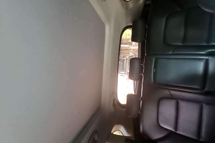 Used Hyundai Tucson 2015 1.6T Dual-Clutch Two-Wheel-Drive Smart Model Headliner