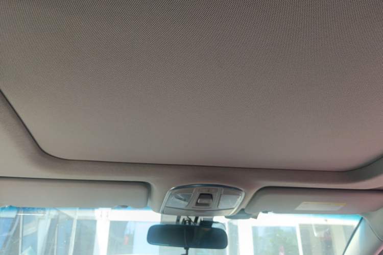 Used Hyundai Tucson 2015 2.0L Automatic Two-Wheel Drive Smart Version Headliner