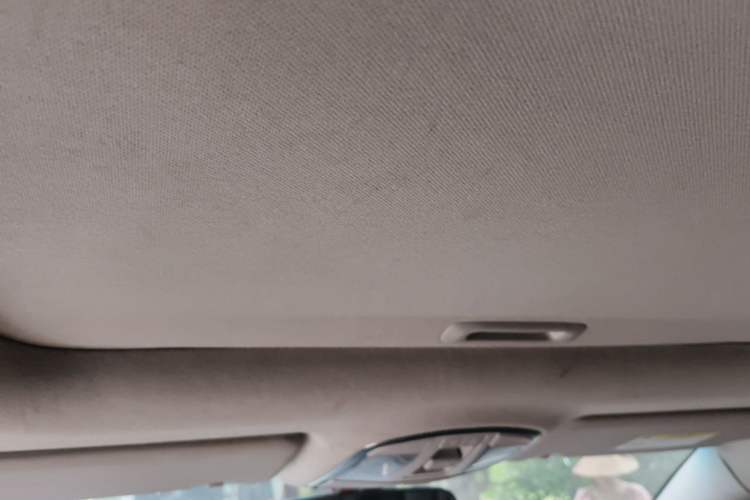 Used Hyundai Tucson 2015 1.6T Dual-Clutch Two-Wheel-Drive Smart Model Headliner
