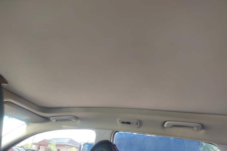 Used Hyundai Tucson 2015 1.6T Dual-Clutch Two-Wheel-Drive Smart Model Headliner