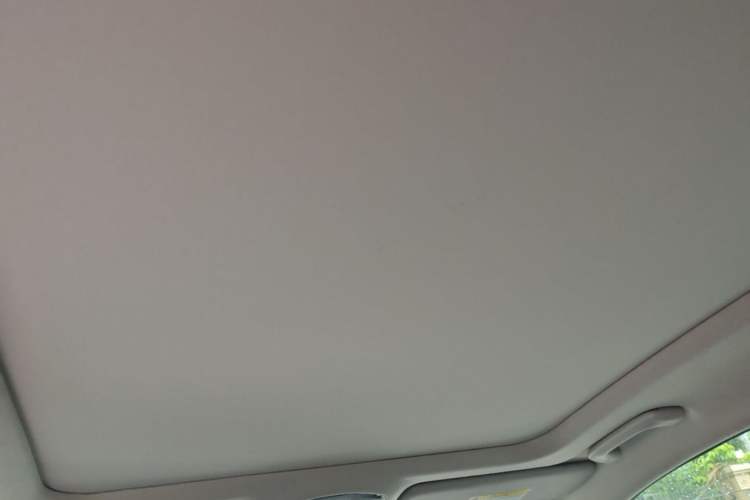 Used Hyundai Tucson 2015 1.6T Dual-Clutch Two-Wheel-Drive Smart Model Headliner