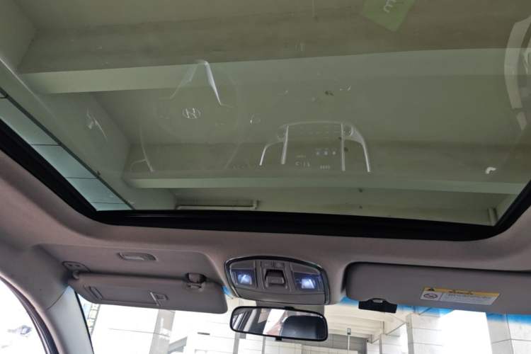 Used Hyundai Tucson 2015 1.6T Dual-Clutch Two-Wheel-Drive Smart Model Headliner