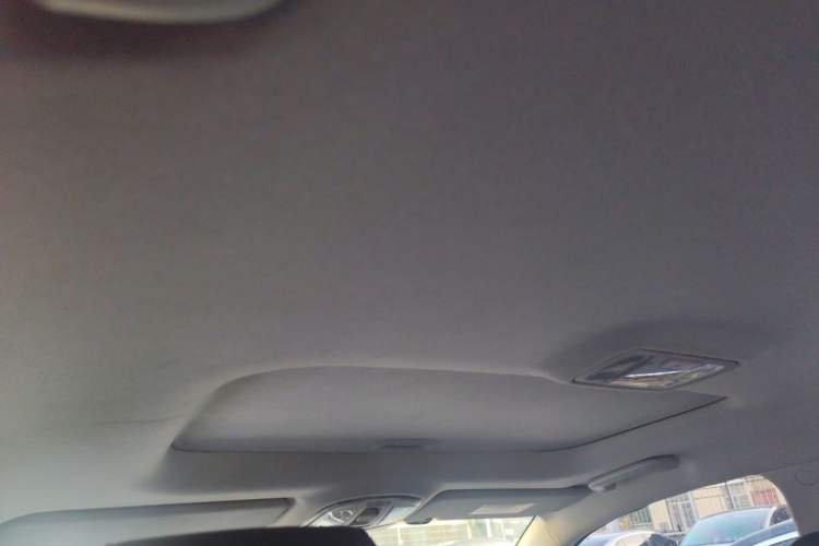 Used Hyundai Tucson 2015 1.6T Dual-Clutch Two-Wheel-Drive Smart Model Headliner