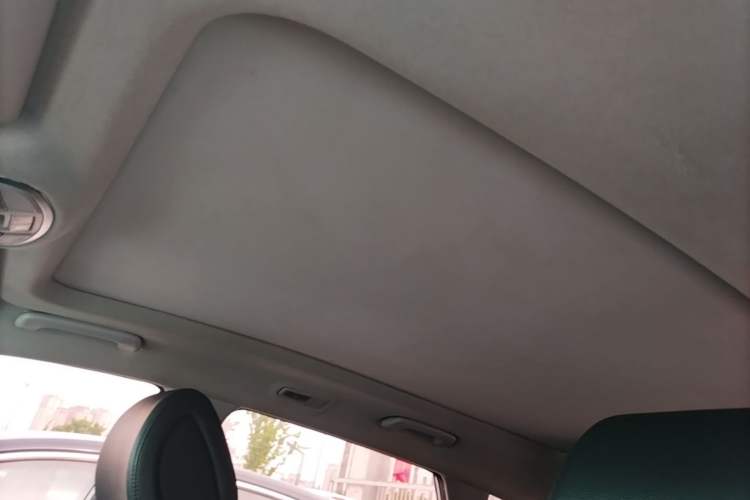 Used Hyundai Tucson 2015 1.6T Dual-Clutch Two-Wheel-Drive Smart Model Headliner