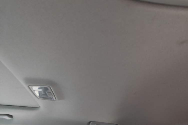 Used Hyundai Tucson 2015 1.6T Dual-Clutch Two-Wheel-Drive Smart Model Headliner
