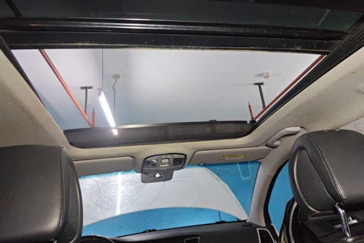 Used Hyundai Tucson 2015 1.6T Dual-Clutch Two-Wheel-Drive Leading Model Headliner