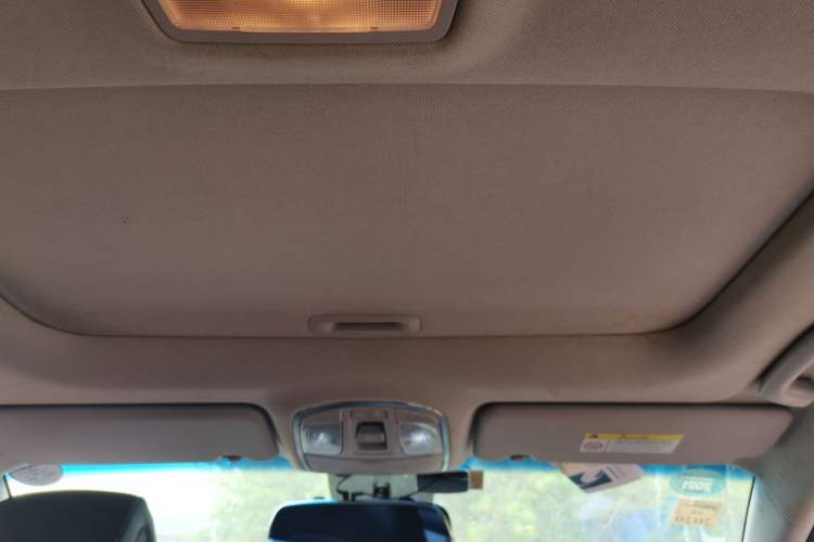 Used Hyundai Tucson 2015 1.6T Dual-Clutch Two-Wheel-Drive Smart Model Headliner