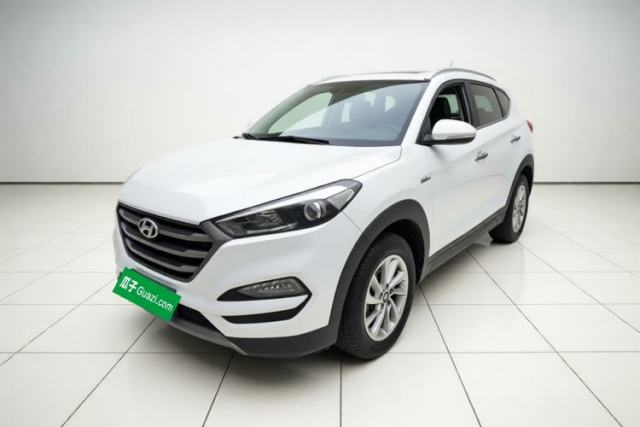 Hyundai Tucson 2015 1.6T Dual-Clutch Two-Wheel-Drive Smart Model usado