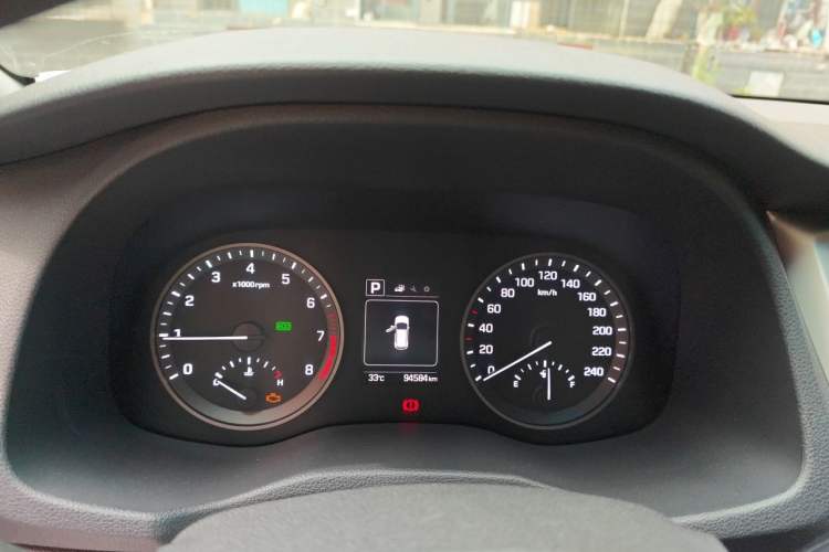 Used Hyundai Tucson 2015 1.6T Dual-Clutch Two-Wheel-Drive Smart Model Instrument Cluster
