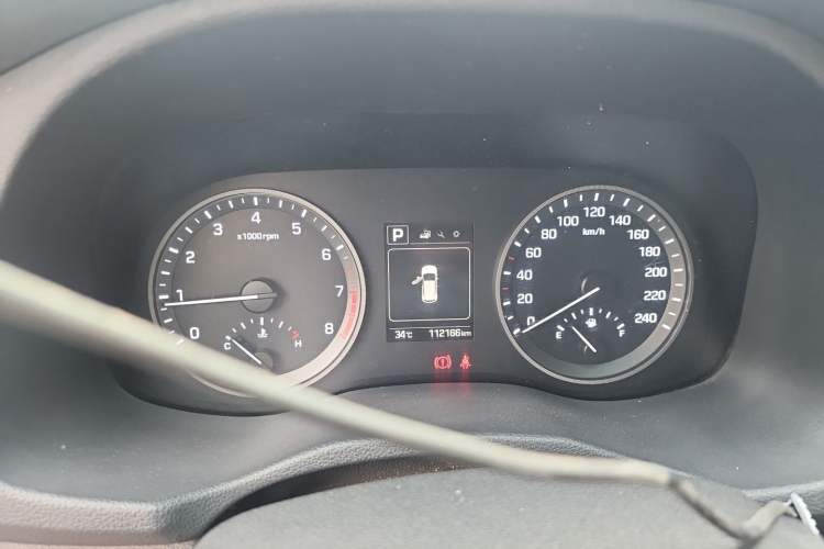 Used Hyundai Tucson 2015 1.6T Dual-Clutch Two-Wheel-Drive Smart Model Instrument Cluster