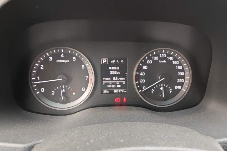 Used Hyundai Tucson 2015 1.6T Dual-Clutch Two-Wheel-Drive Smart Model Instrument Cluster