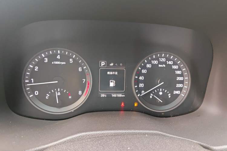 Used Hyundai Tucson 2015 1.6T Dual-Clutch Two-Wheel-Drive Smart Model Instrument Cluster