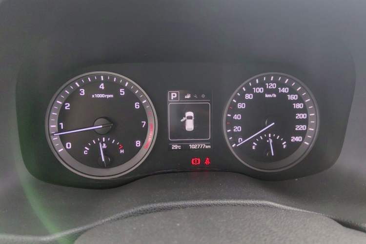 Used Hyundai Tucson 2015 1.6T Dual-Clutch Two-Wheel-Drive Smart Model Instrument Cluster