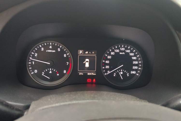 Used Hyundai Tucson 2015 1.6T Dual-Clutch Two-Wheel-Drive Smart Model Instrument Cluster