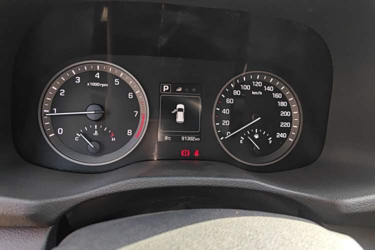Used Hyundai Tucson 2015 1.6T Dual-Clutch Two-Wheel-Drive Smart Model Instrument Cluster