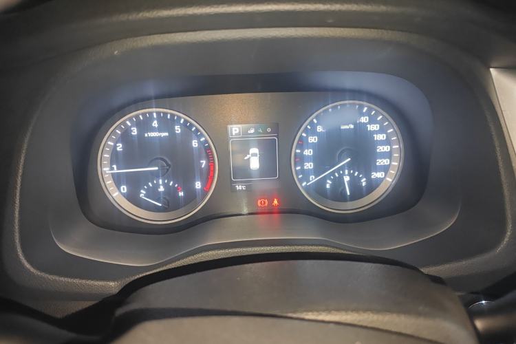 Used Hyundai Tucson 2015 2.0L Automatic Two-Wheel Drive Smart Version Instrument Cluster