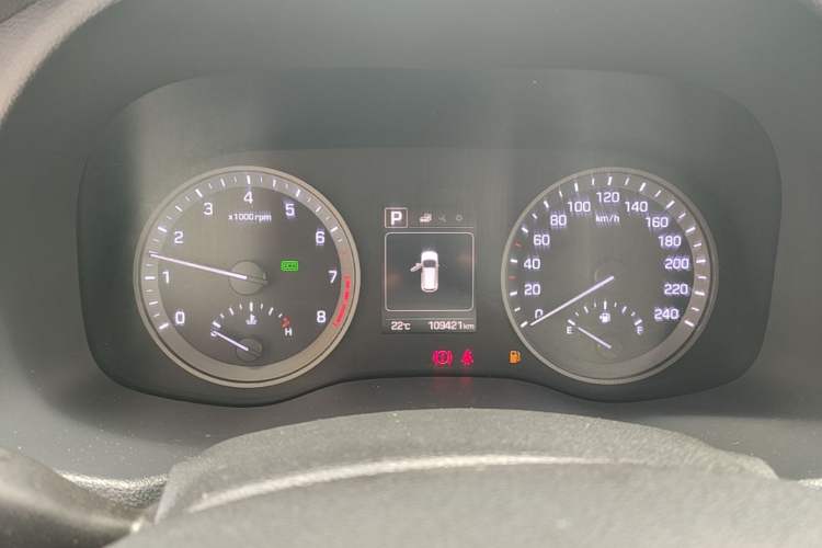 Used Hyundai Tucson 2015 1.6T Dual-Clutch Two-Wheel-Drive Smart Model Instrument Cluster