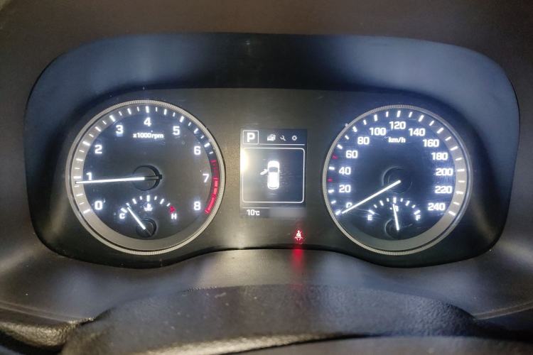 Used Hyundai Tucson 2015 1.6T Dual-Clutch Two-Wheel-Drive Smart Model Instrument Cluster