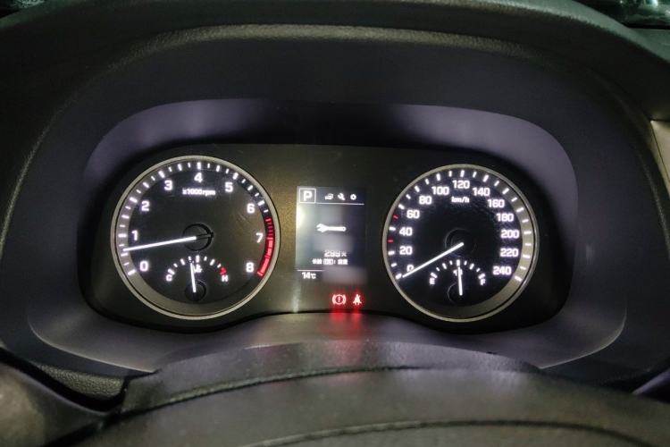 Used Hyundai Tucson 2015 2.0L Automatic Two-Wheel Drive Smart Version Instrument Cluster