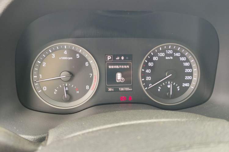 Used Hyundai Tucson 2015 1.6T Dual-Clutch Two-Wheel-Drive Smart Model Instrument Cluster