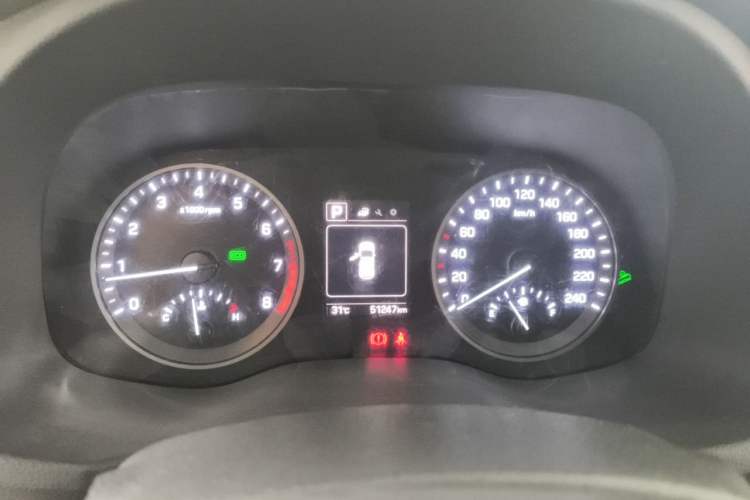 Used Hyundai Tucson 2015 1.6T Dual-Clutch Two-Wheel-Drive Smart Model Instrument Cluster