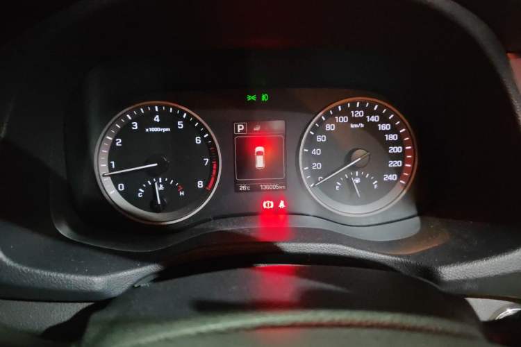 Used Hyundai Tucson 2015 1.6T Dual-Clutch Two-Wheel-Drive Smart Model Instrument Cluster